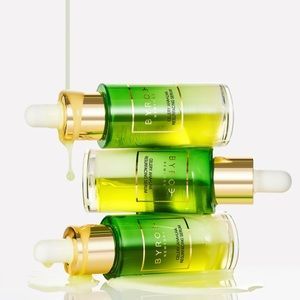 BYROE
Celery AHA+LHA Resurfacing Serum